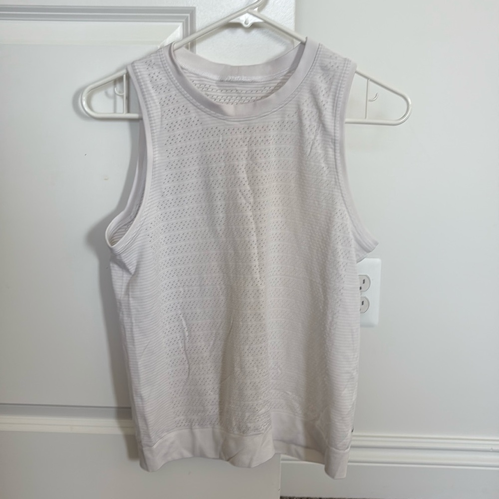 Lululemon: White Tank Top